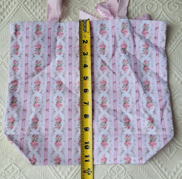 LOVESHACKFANCY X SUPERGA FLORAL BOW TOTE BAG PINK WHITE GOLD - Picture 11 of 14